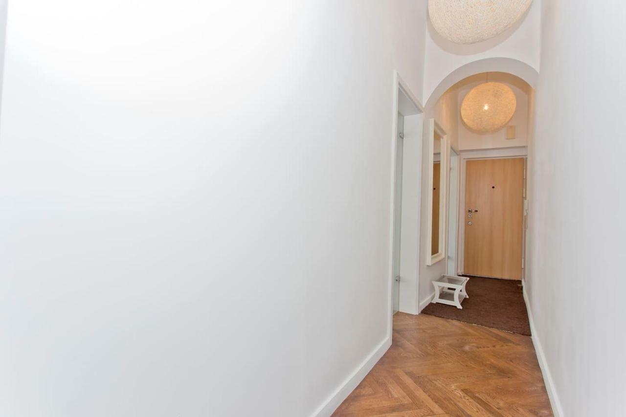 Luxury And Comfortable- Golden Apartments- Royal Street Βαρσοβία Εξωτερικό φωτογραφία