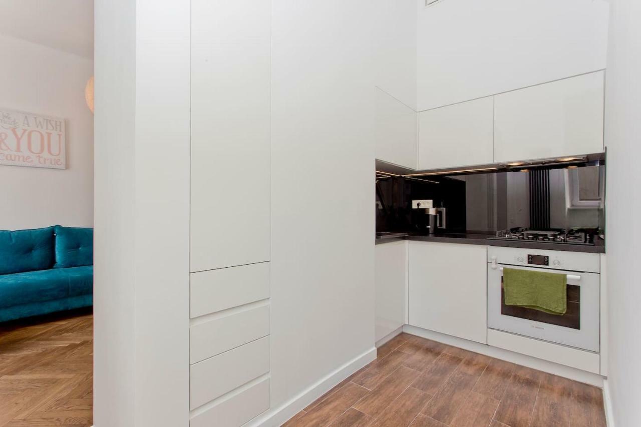 Luxury And Comfortable- Golden Apartments- Royal Street Βαρσοβία Εξωτερικό φωτογραφία